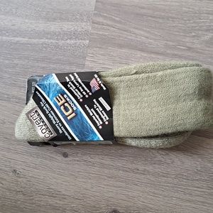 Nwt Covert Threads Ice Socks Heavy Weight Green Socks for Cold Weather s…